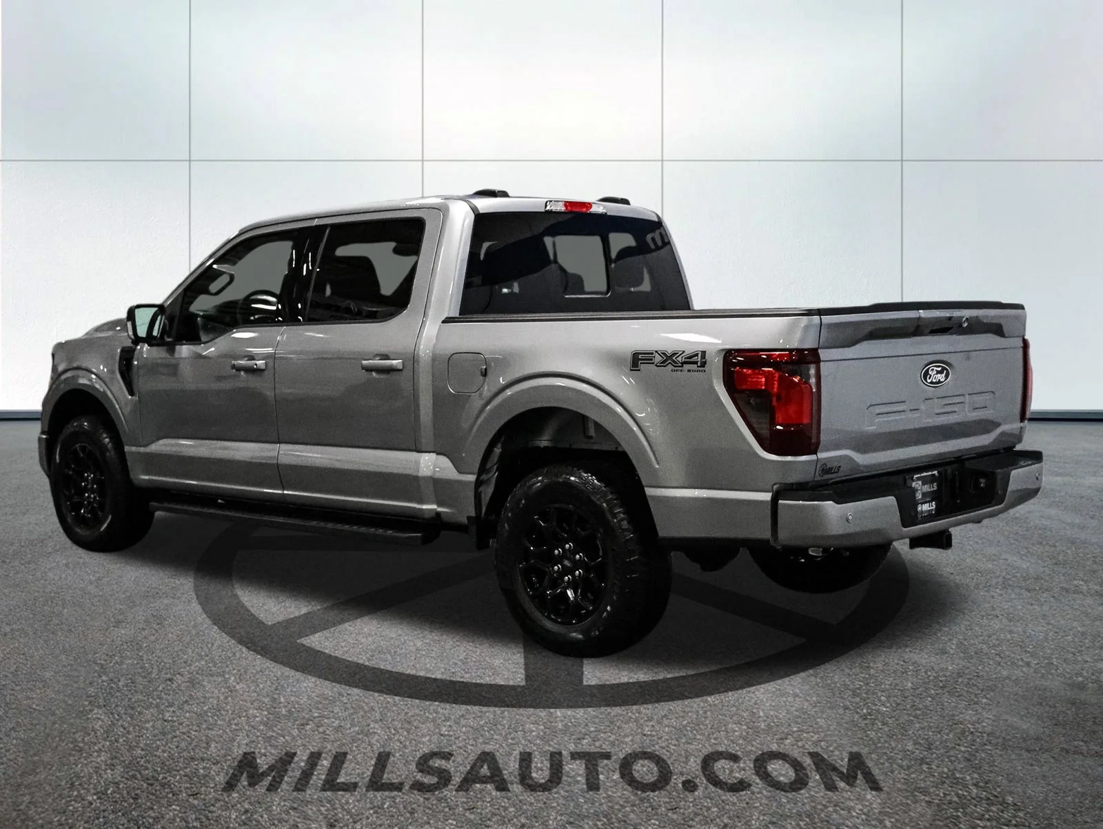 Used 2026 Iconic Silver Metallic Ford XLT image 4