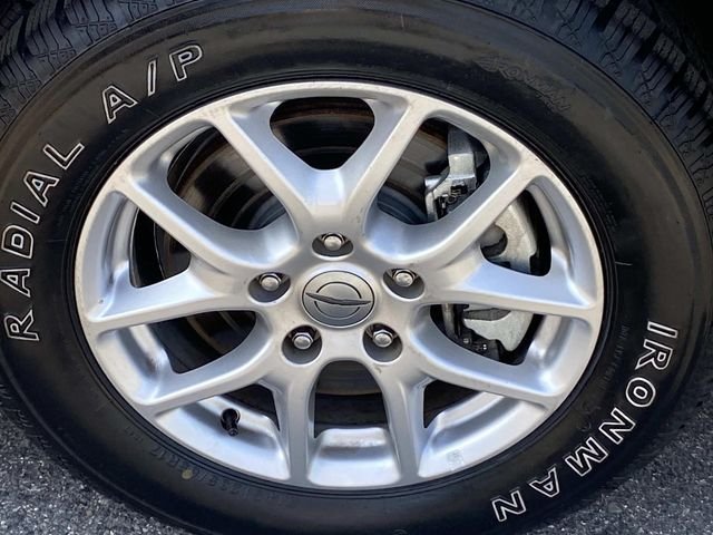 Used 2023 Silver Chrysler LX image 29