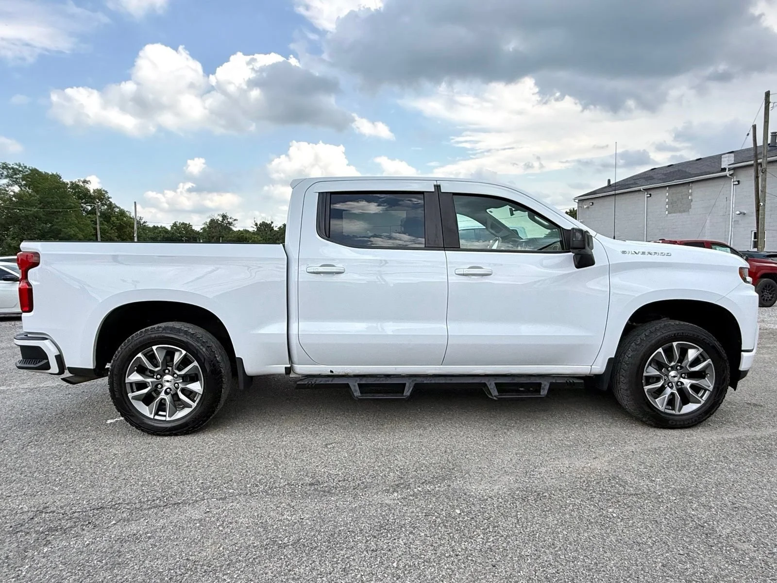 Used 2019 SUMMIT WHITE Chevrolet RST image 8