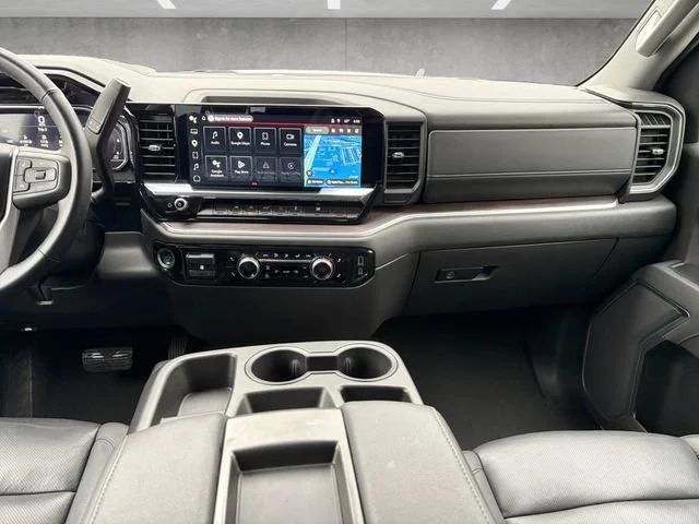 Used 2025 Summit White GMC SLT image 3