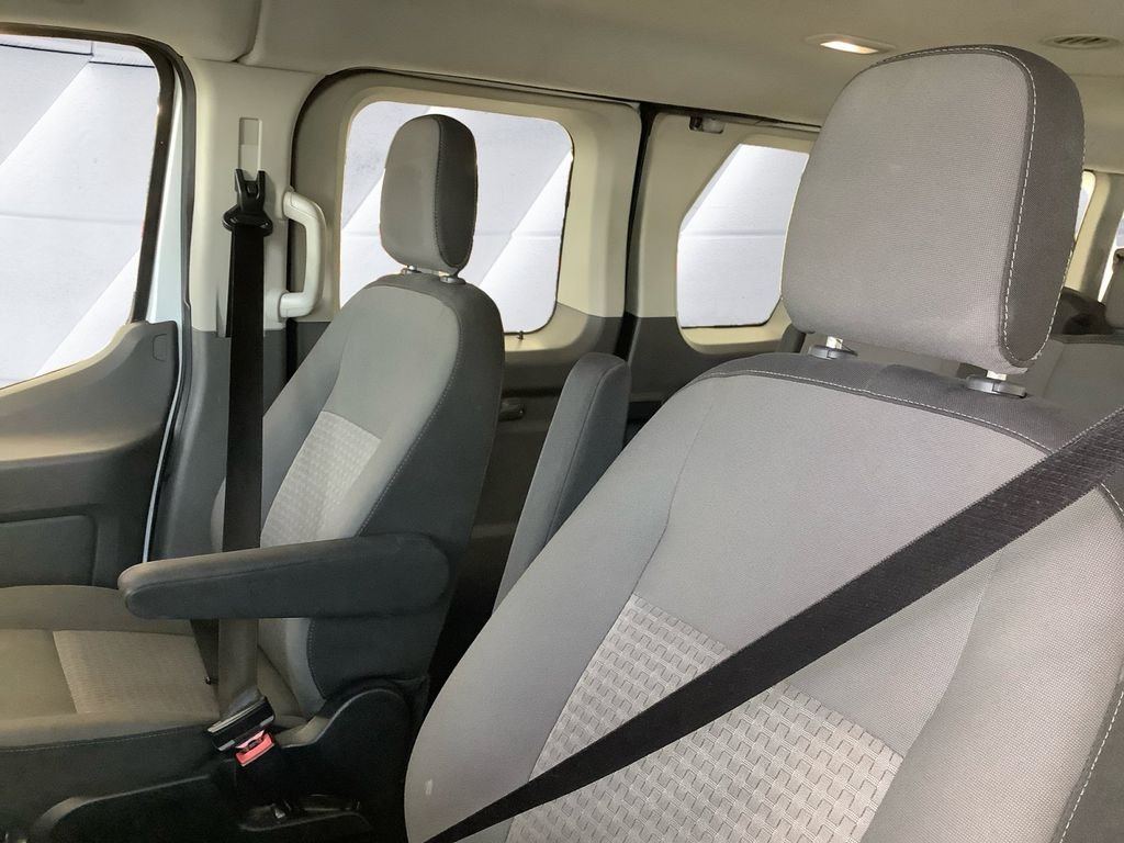 Used 2021 White Ford XLT image 8