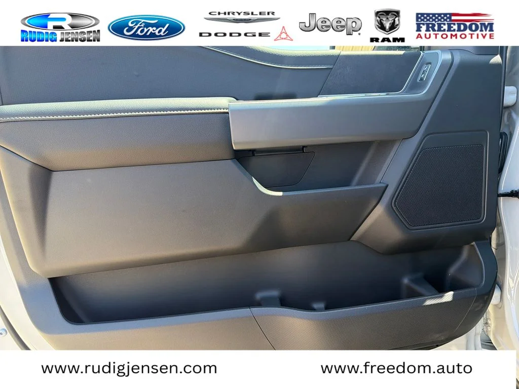 New 2026 Gray Ford Lariat image 10