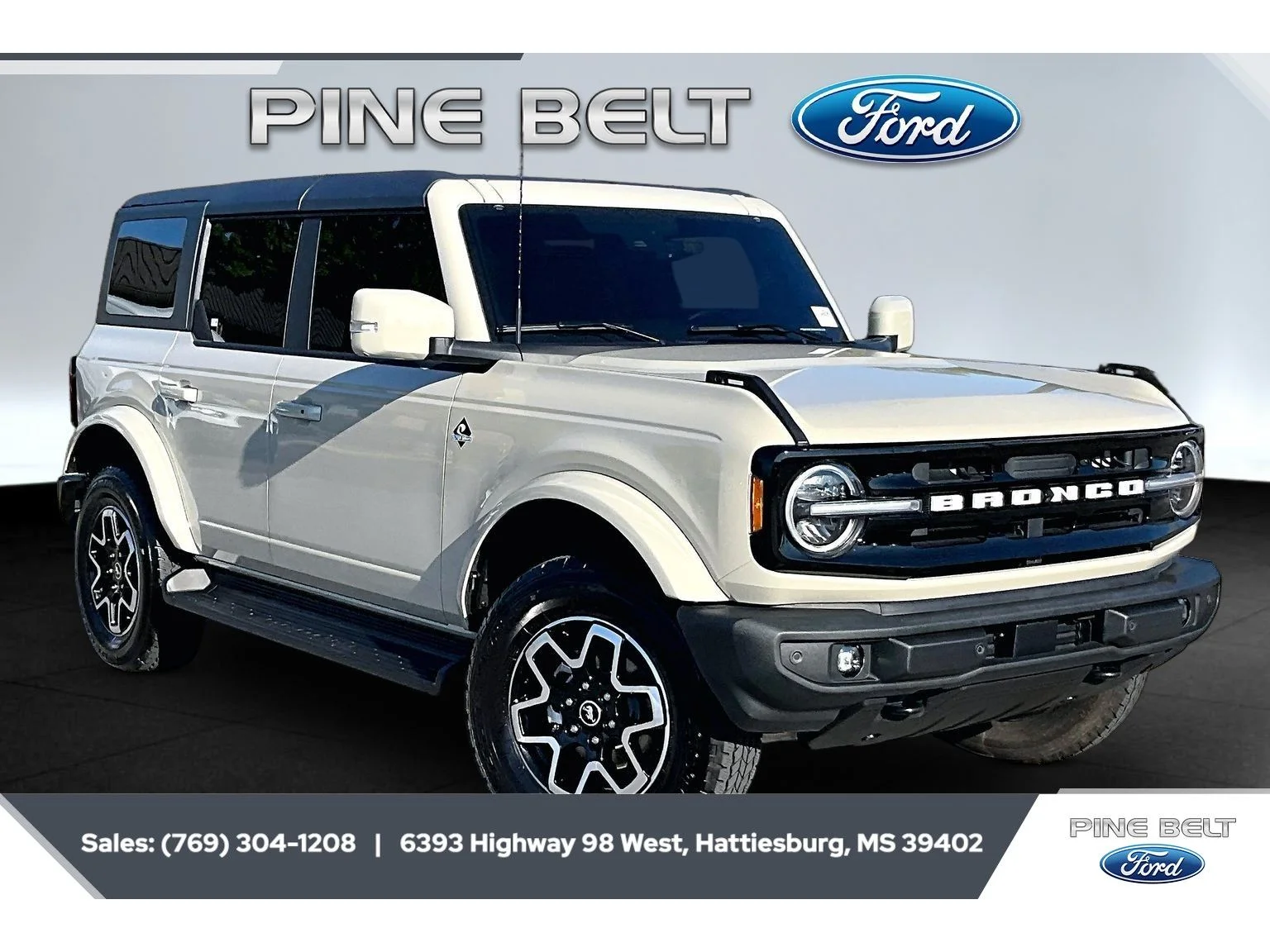 Used 2025 Desert Sand Ford Outer Banks image 1