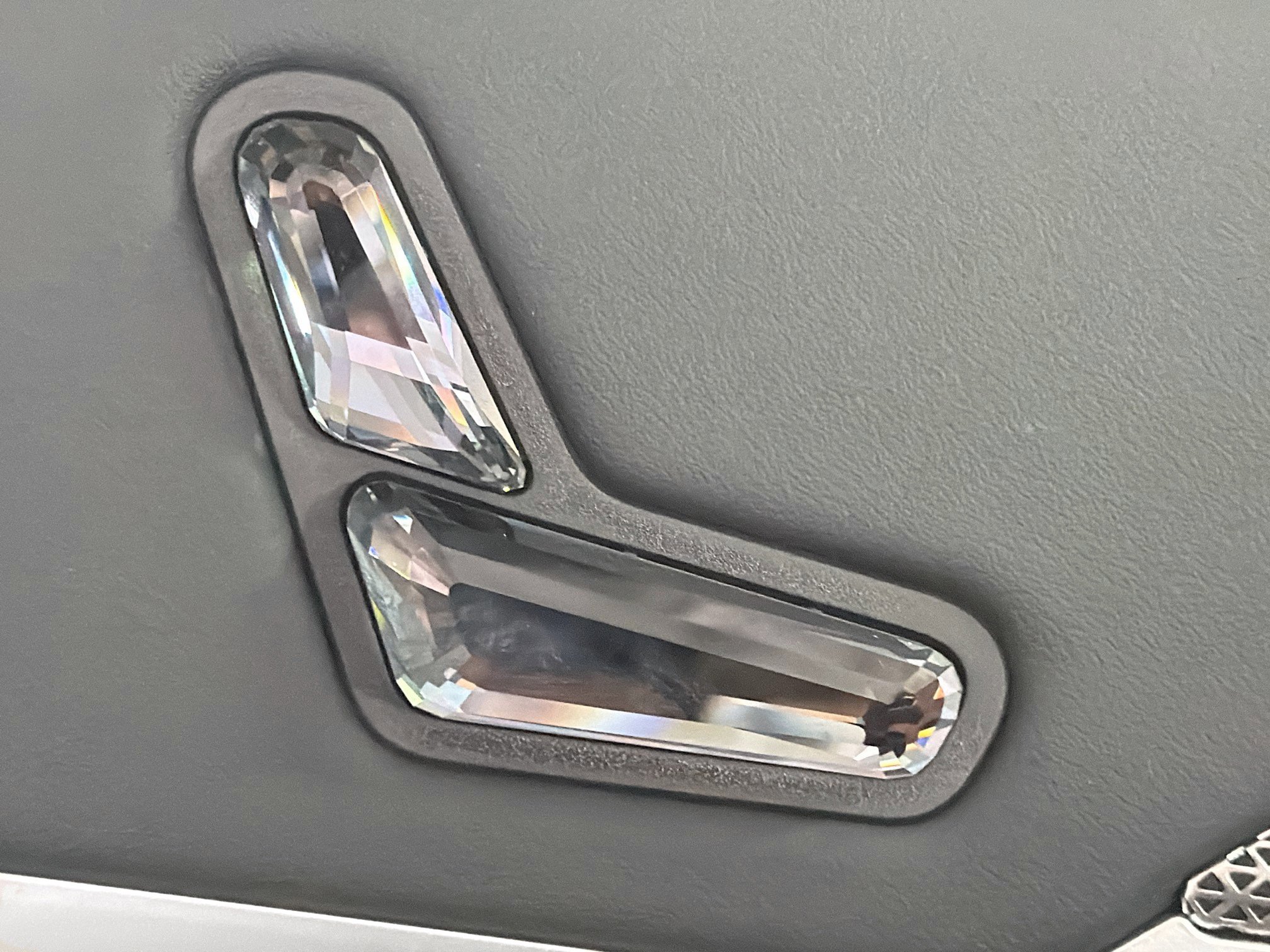 2026 BMW 7 Series 750e - Photo 23