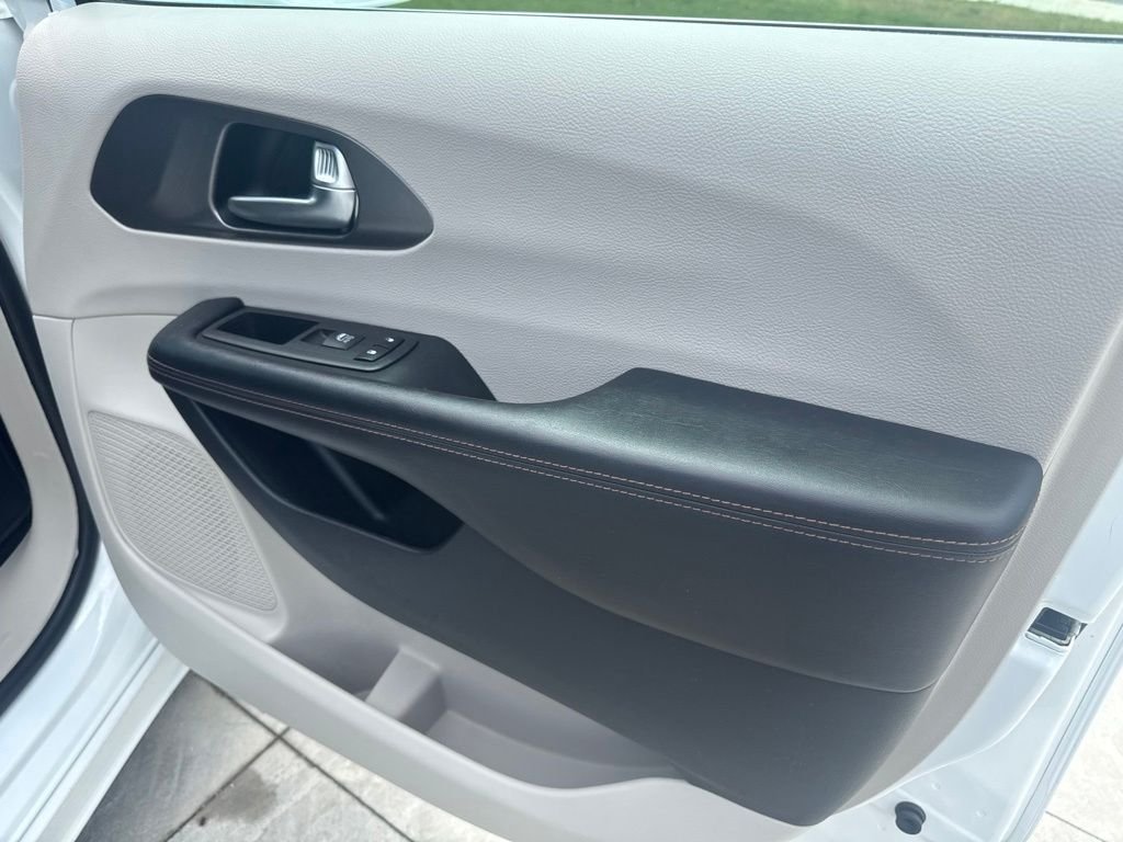 Used 2020 White Chrysler Touring L Plus image 36