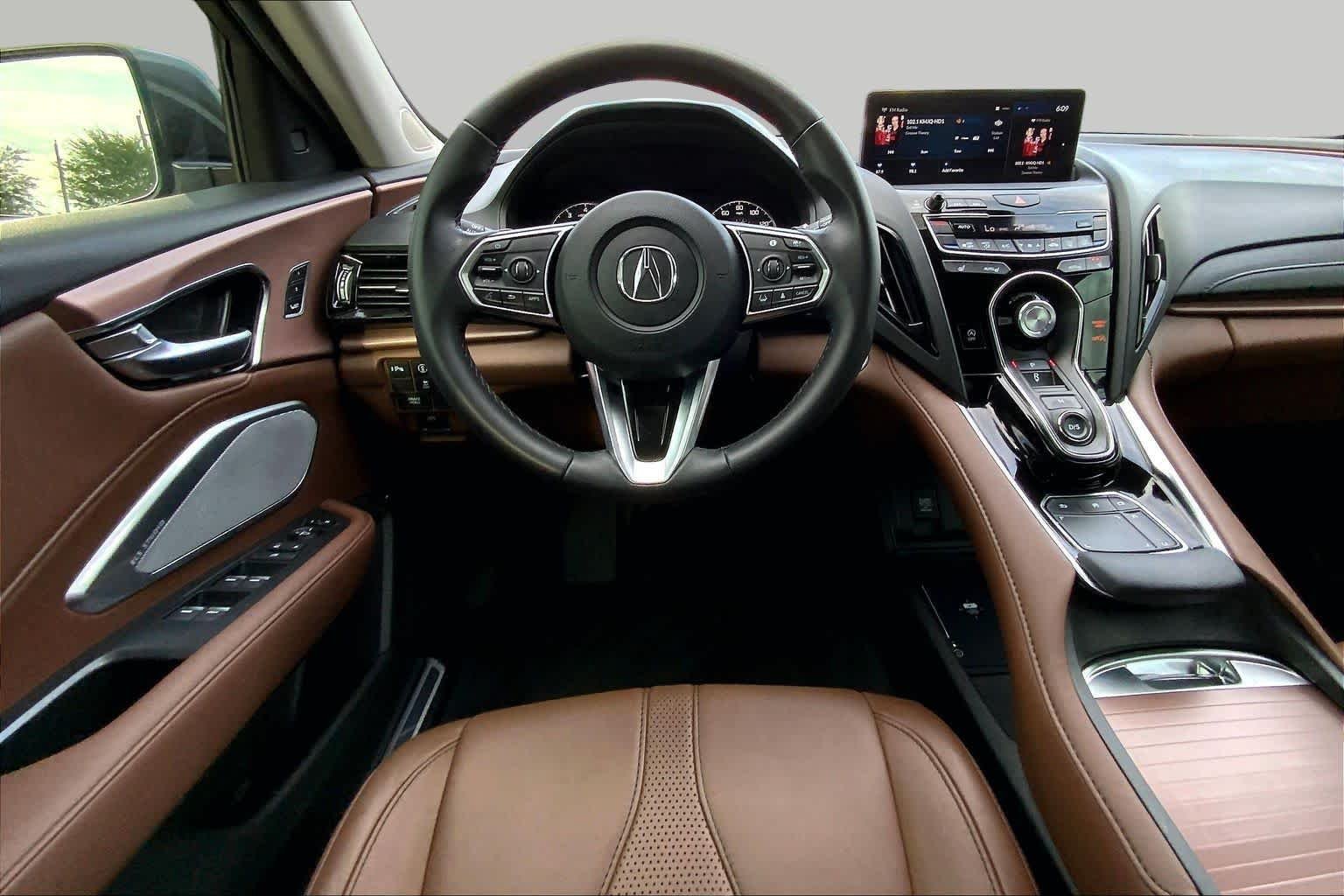 Used 2024 Liquid Carbon Metallic Acura w/Technology Package image 6