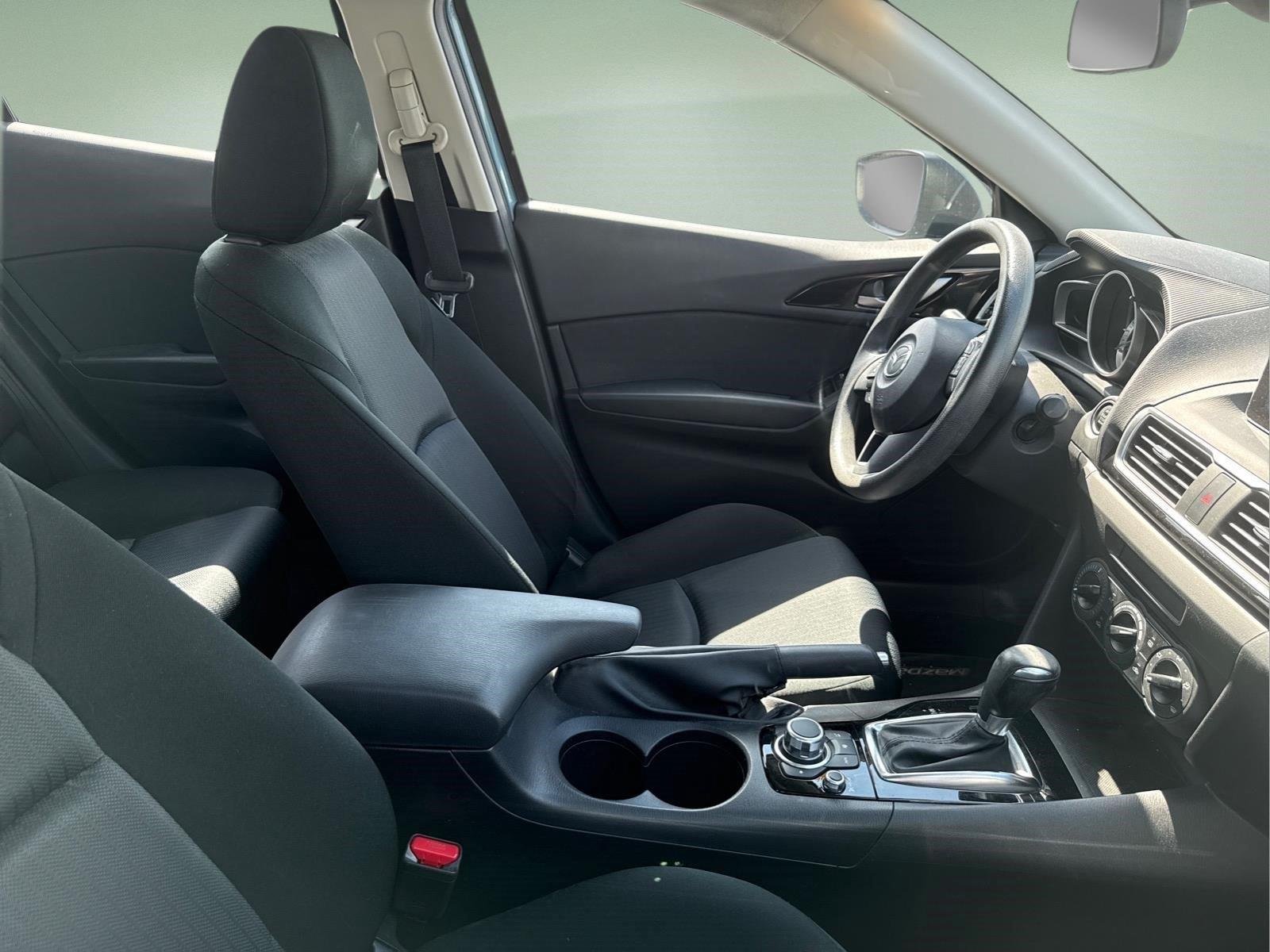 Used 2015 Blue Reflex Mica Mazda i Sport image 20