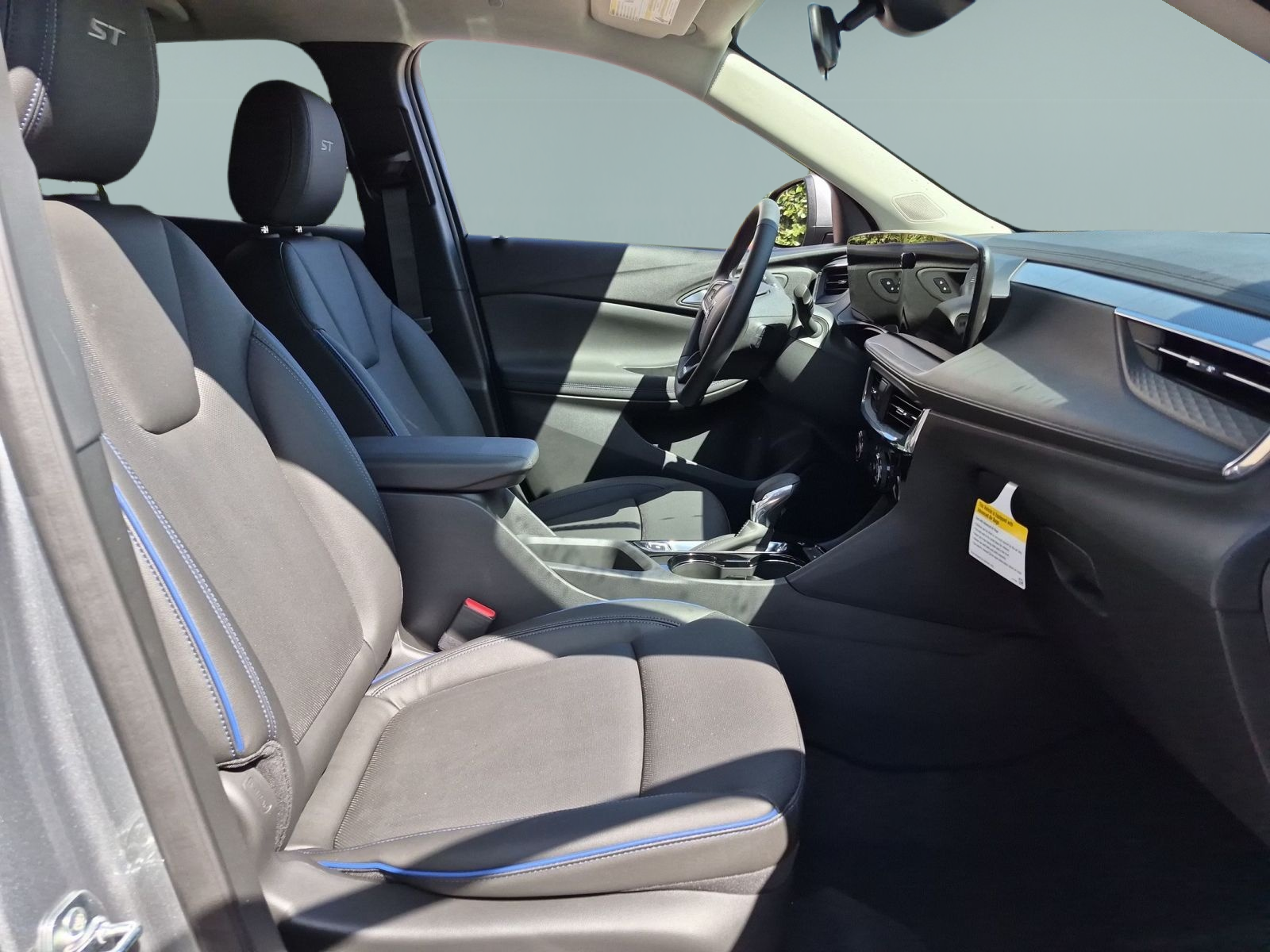 2026 Buick Encore GX Sport Touring - Photo 27