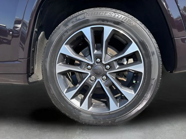 Used 2022 Brown Jeep Overland 4xe image 41