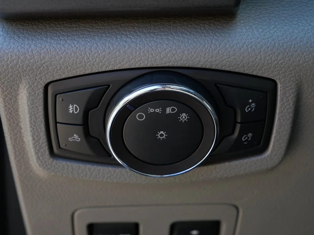 Certified Used 2019 Silver Ford XLT image 22