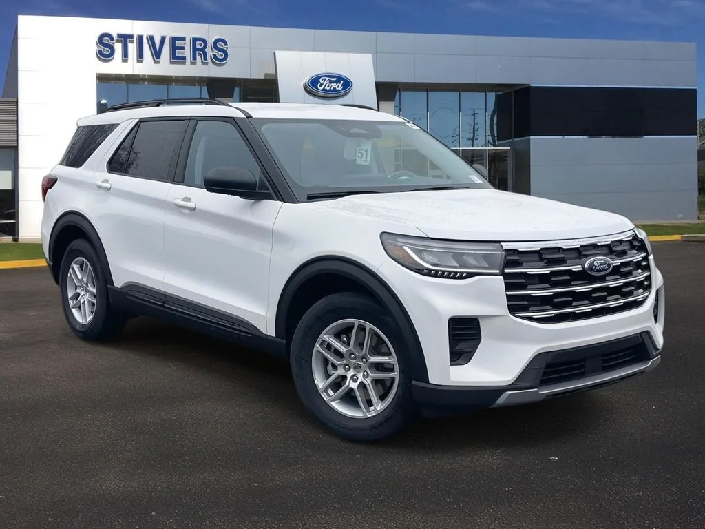 New 2026 Star White Metallic Tri-Coat Ford Active image 1