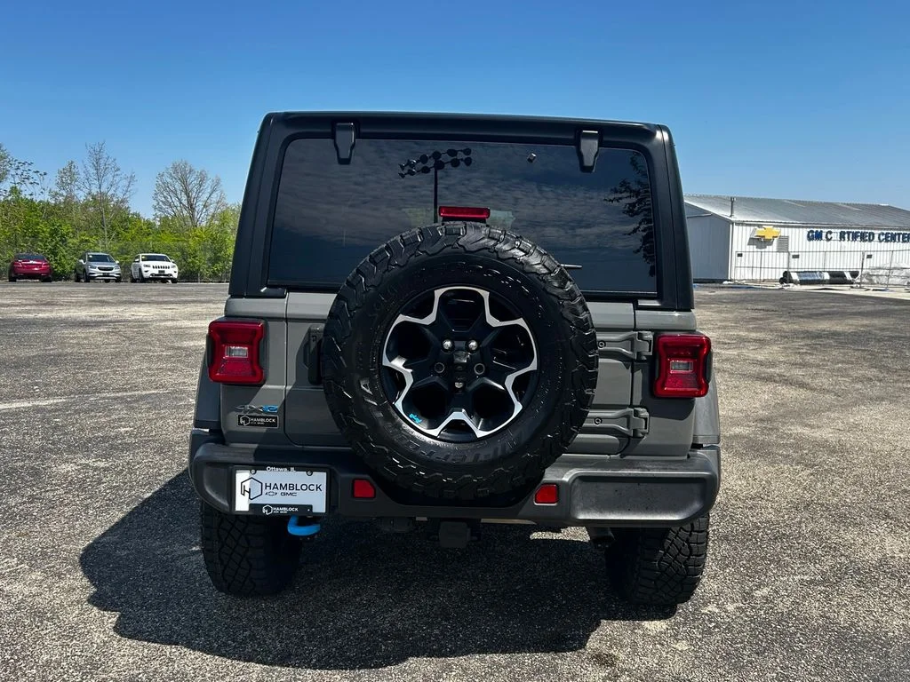 Used 2023 Gray Jeep Rubicon 4xe image 5
