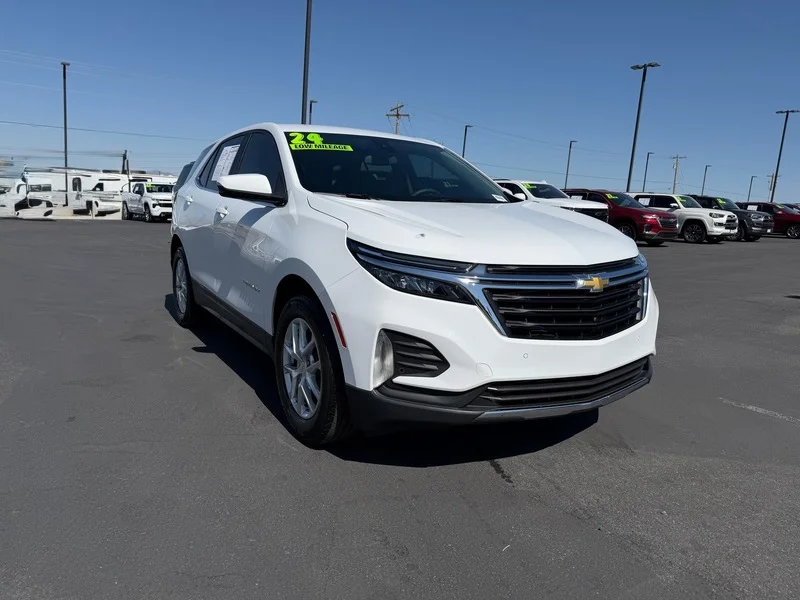 Used 2024 Summit White Chevrolet LT image 1