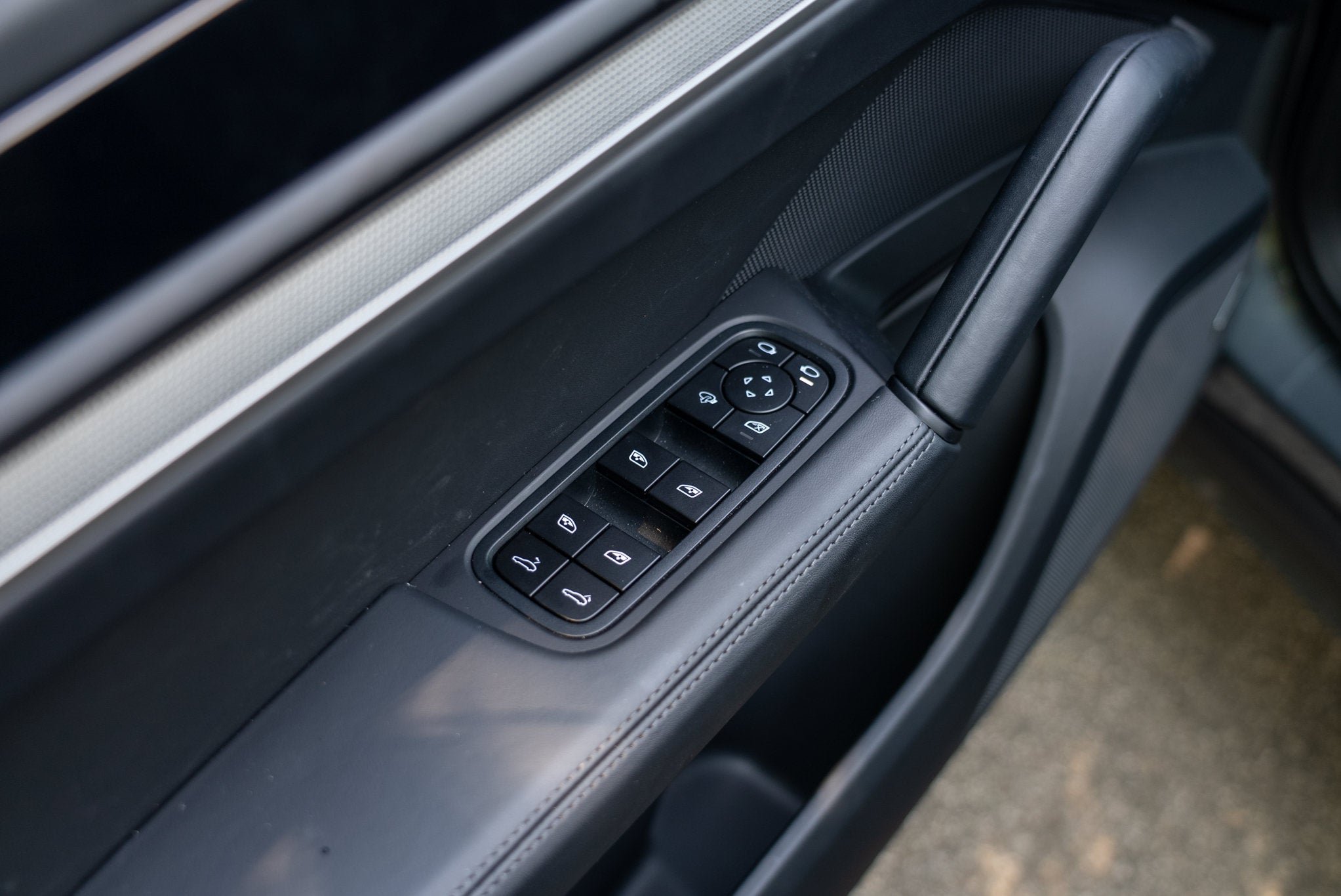 Used 2026 Vanadium Gray Metallic Porsche Base image 18