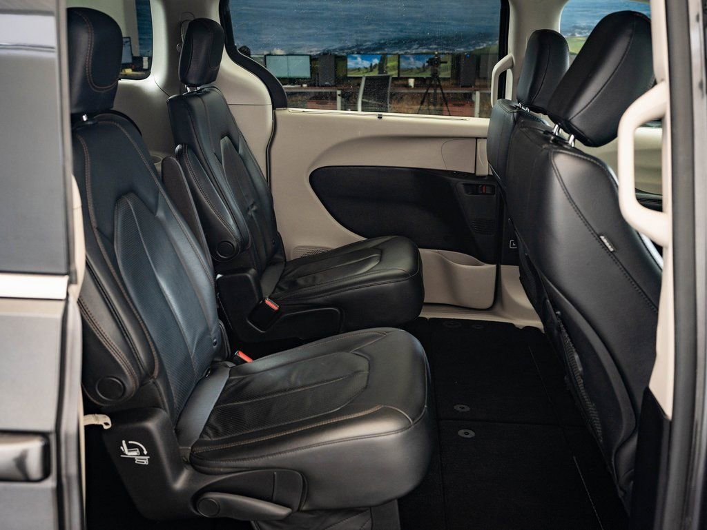 2019 Chrysler Pacifica Touring L - Photo 31