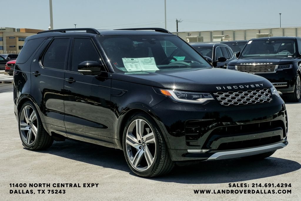 Certified Used 2025 Black Land Rover Metropolitan Edition image 6