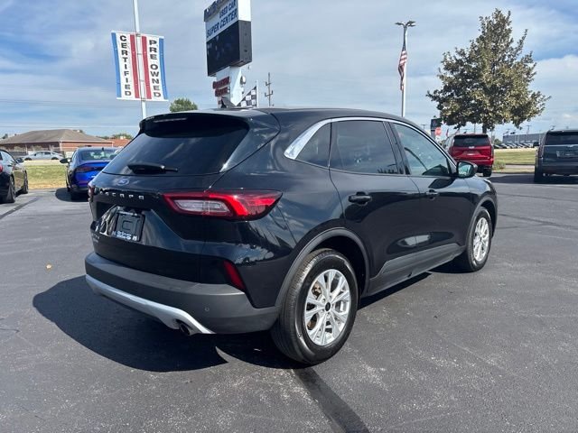 Used 2023 Black Ford Active image 7