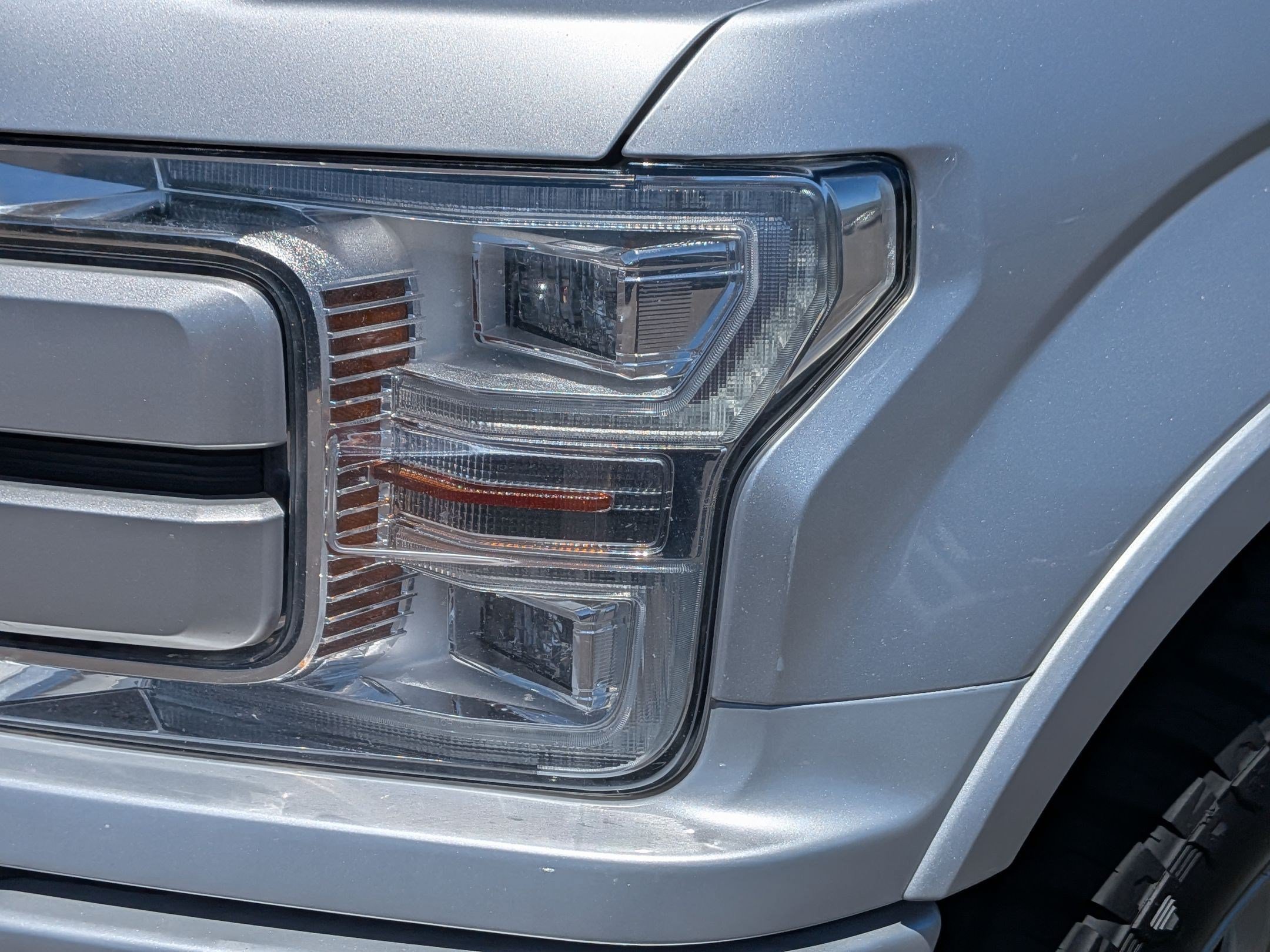 Used 2019 Ingot Silver Metallic Ford LARIAT image 10