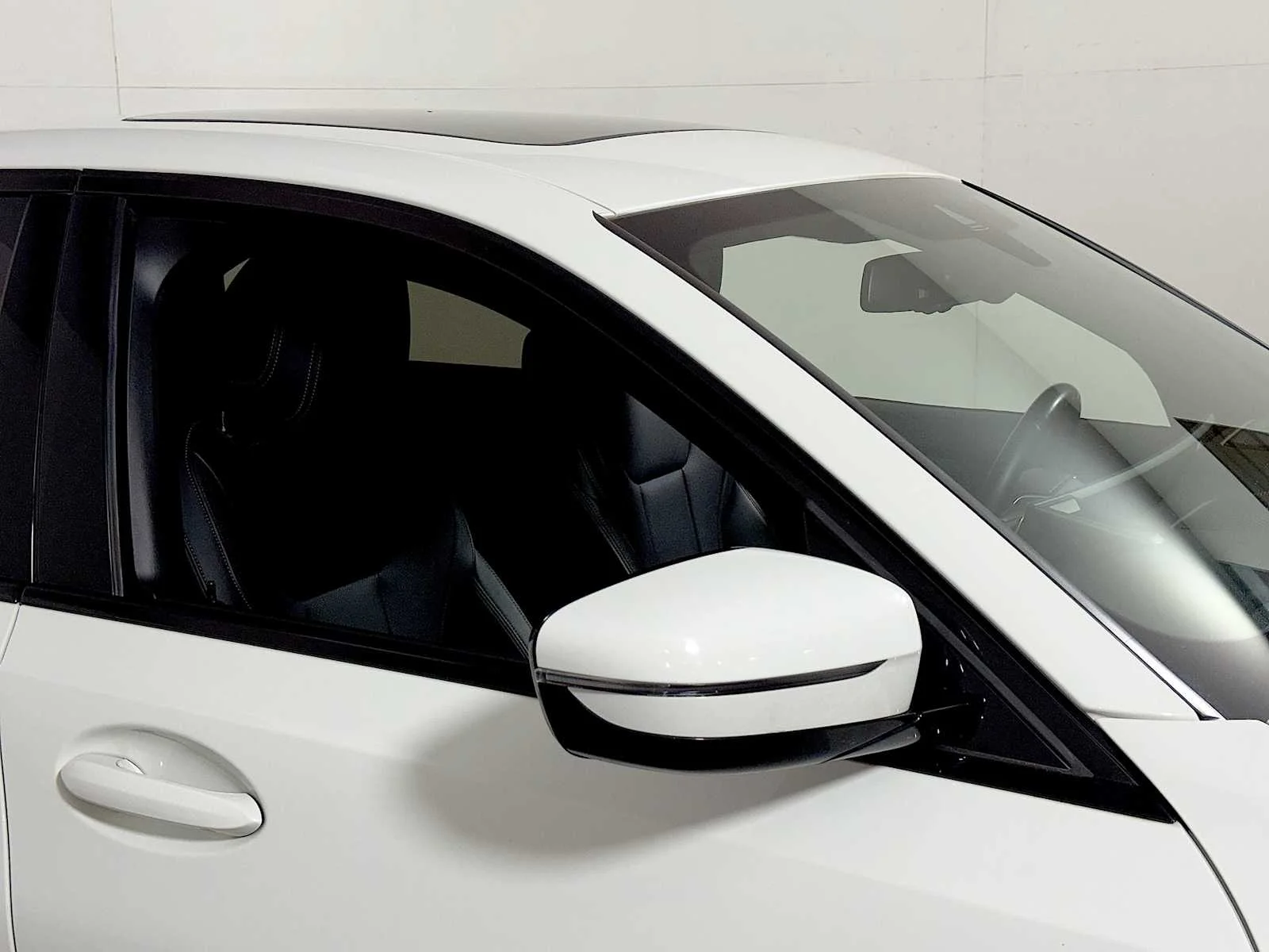Used 2023 Alpine White BMW 330e xDrive image 30