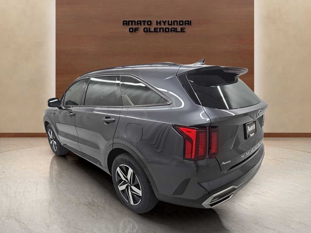 Used 2021 Gray Kia S image 3