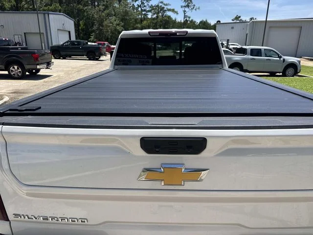 Used 2024 Iridescent Pearl Tricoat Chevrolet LTZ image 20