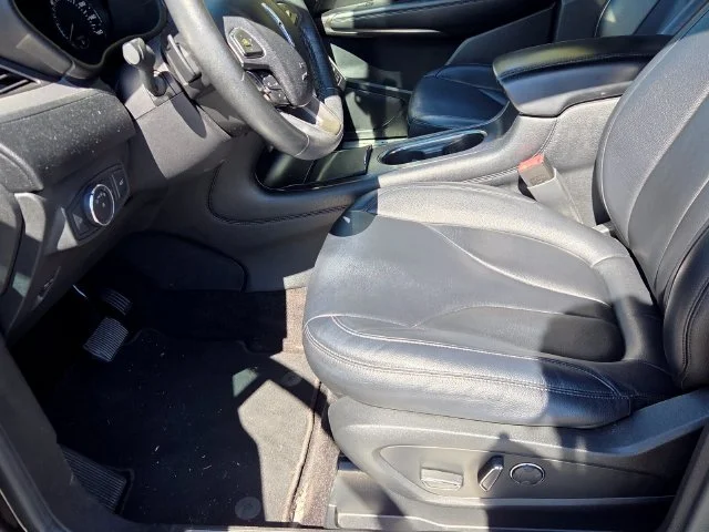 Used 2019 Magnetic Gray Metallic Lincoln Standard image 15