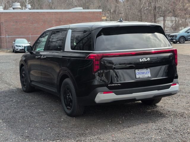 New 2026 Aurora Black Pearl Kia LXS image 5