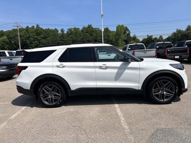 Used 2025 White Ford ST image 2