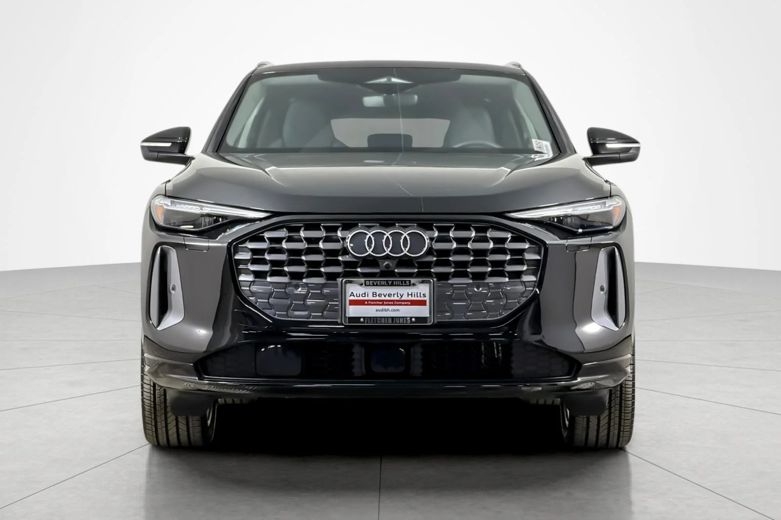 Used 2025 Mythos Black Metallic Audi Premium Plus 2.0 TFSI quattro image 8
