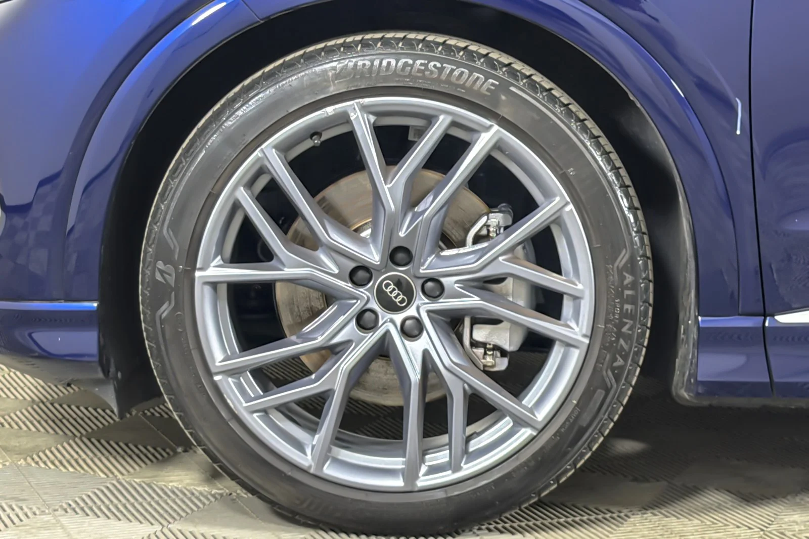 Used 2025 Navarra Blue Metallic Audi Premium Plus 55 quattro image 23
