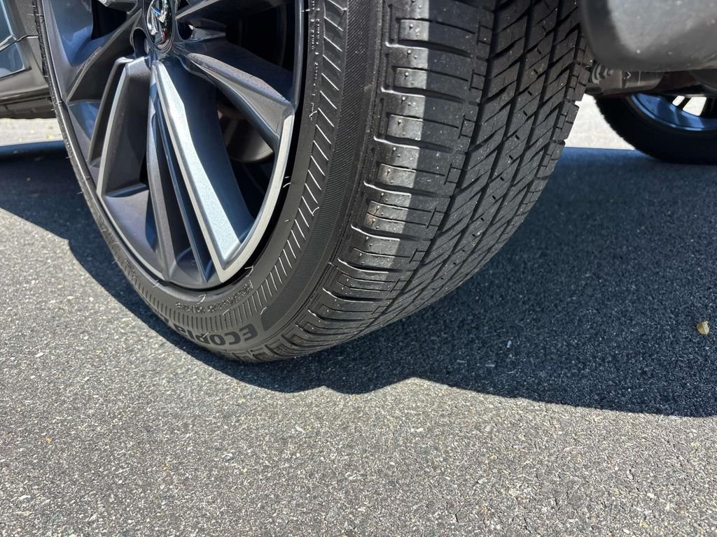 Certified Used 2025 Gray INFINITI LUXE image 28