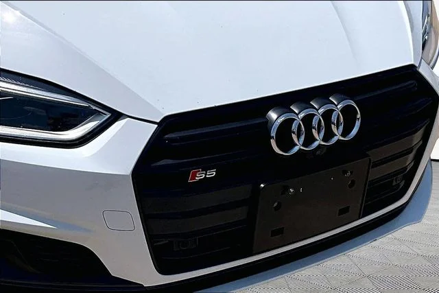 Used 2019 White Audi Prestige image 30