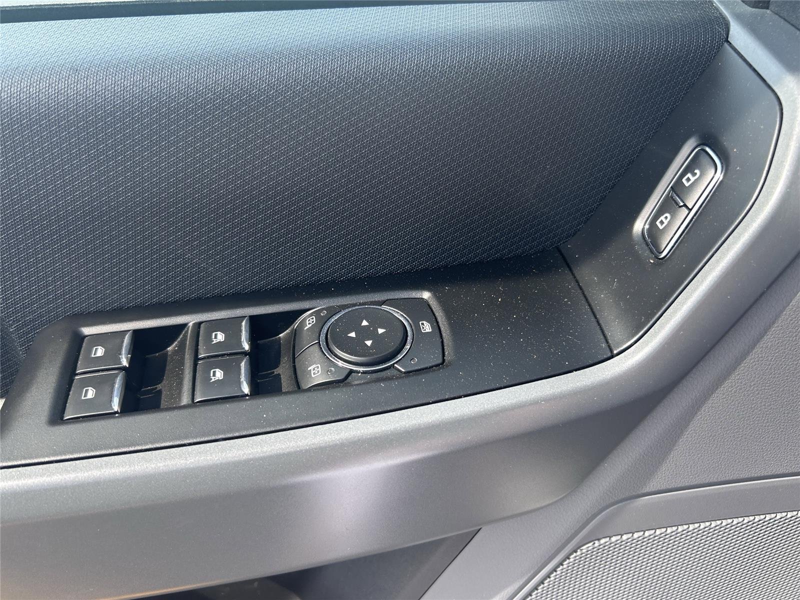 Used 2023 Iconic Silver Ford XLT image 25