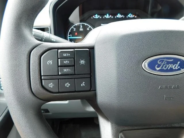 2025 Ford F-350 Super Duty Chassis Cab XL - Photo 61