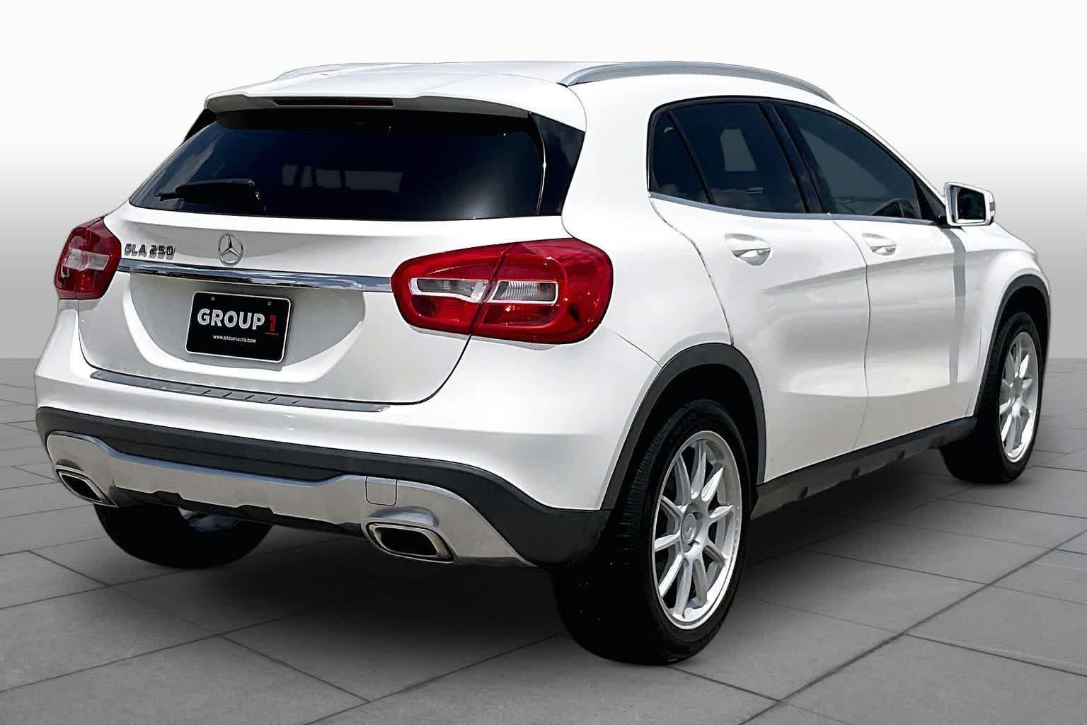 Used 2019 Polar White Mercedes-Benz GLA 250 image 13