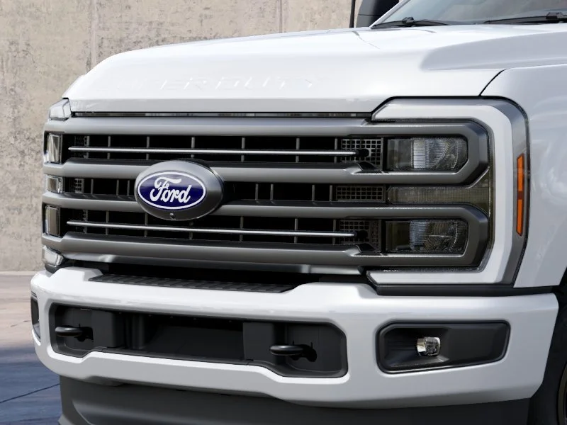 New 2027 Oxford White Ford XLT image 17