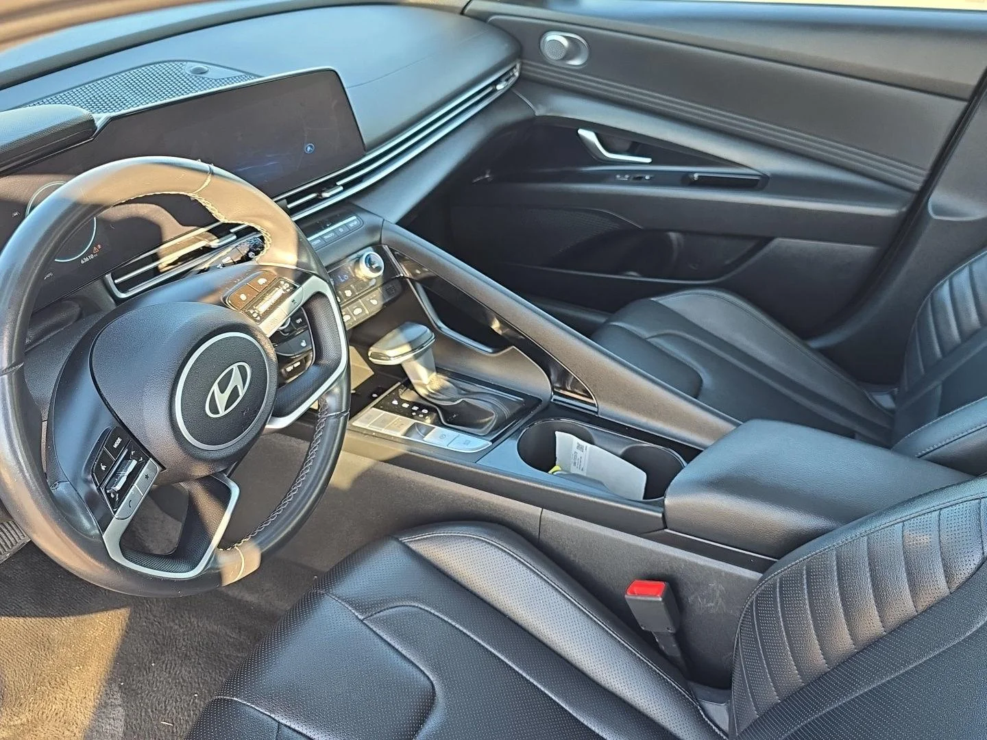 Used 2024 Amazon Gray Hyundai Limited image 9