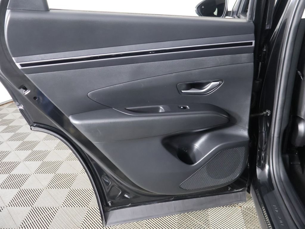 Used 2023 Black Hyundai SEL image 24