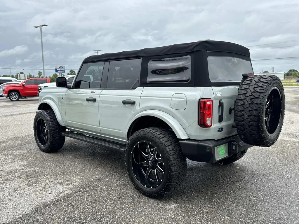 Used 2022 Cactus Green / Gray Ford Big Bend image 5