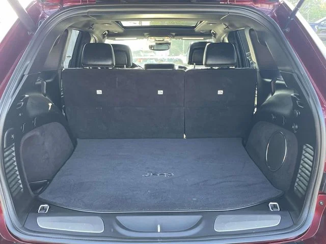 Certified Used 2020 Velvet Red Pearlcoat Jeep High Altitude image 9
