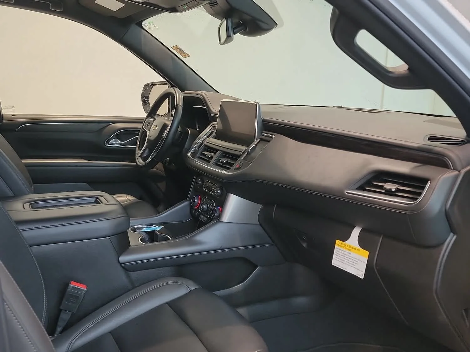 Used 2024 Summit White Chevrolet LT image 18