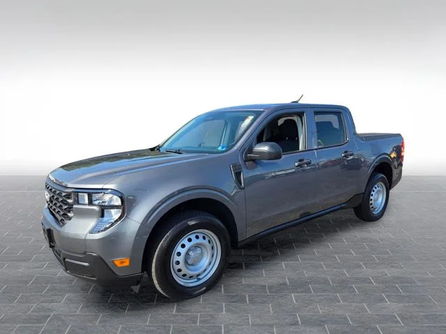 Used 2025 Gray Ford XL image 3