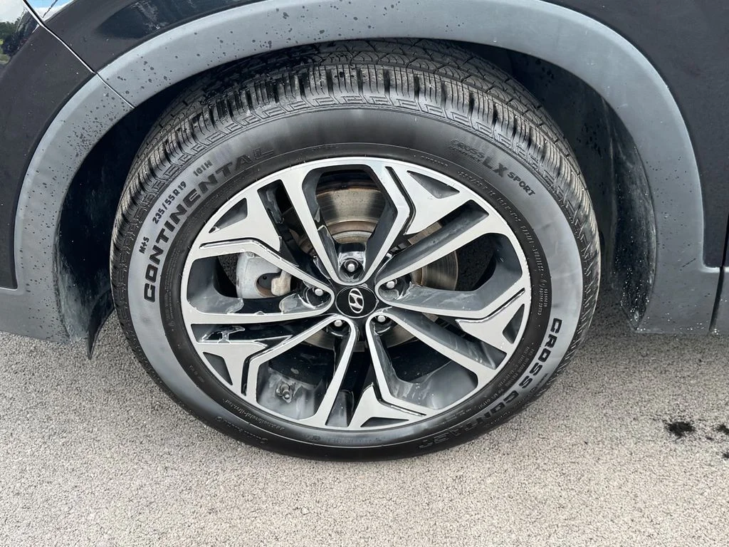 Used 2019 Black Hyundai Limited image 15