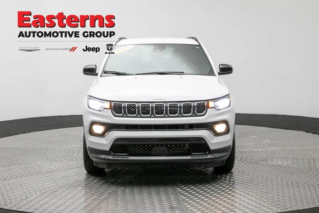 Certified Used 2024 White Jeep Latitude image 2