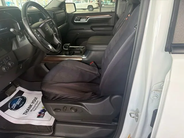 Used 2023 White Chevrolet RST image 9