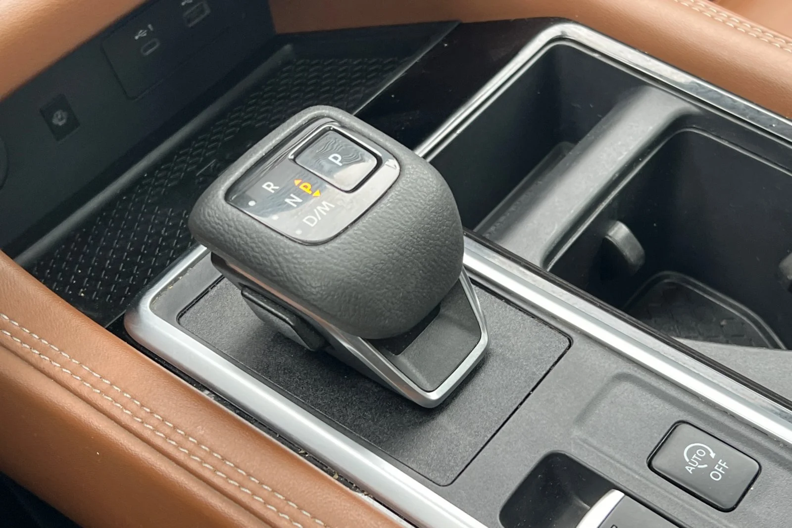 Used 2024 Boulder Gray Pearl Nissan Platinum image 25