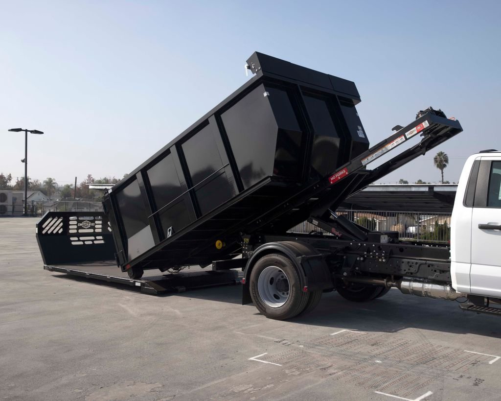 2025 Ford F-550 Super Duty Chassis Cab XL - Photo 7