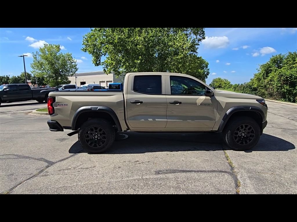 Used 2024  Chevrolet Trail Boss image 8