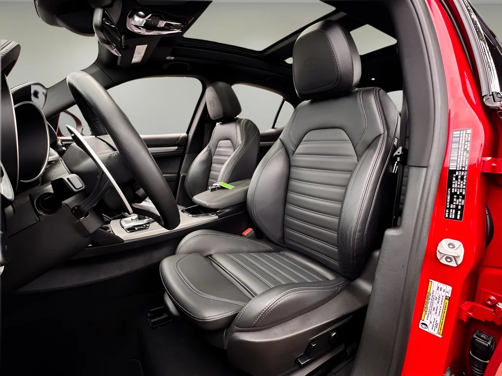 Used 2025 Red Alfa Romeo Base image 6