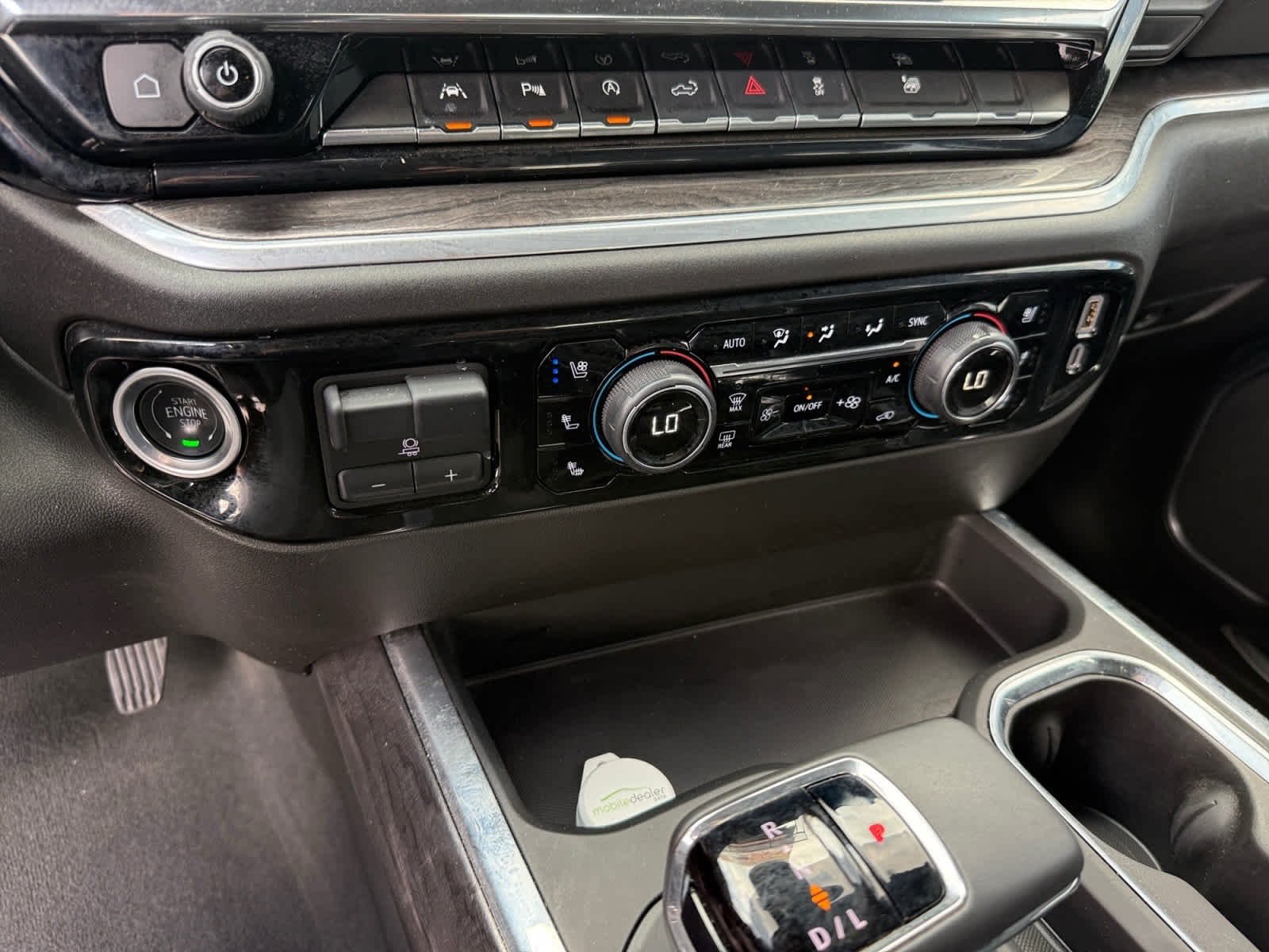 Used 2025 Summit White Chevrolet LTZ image 21